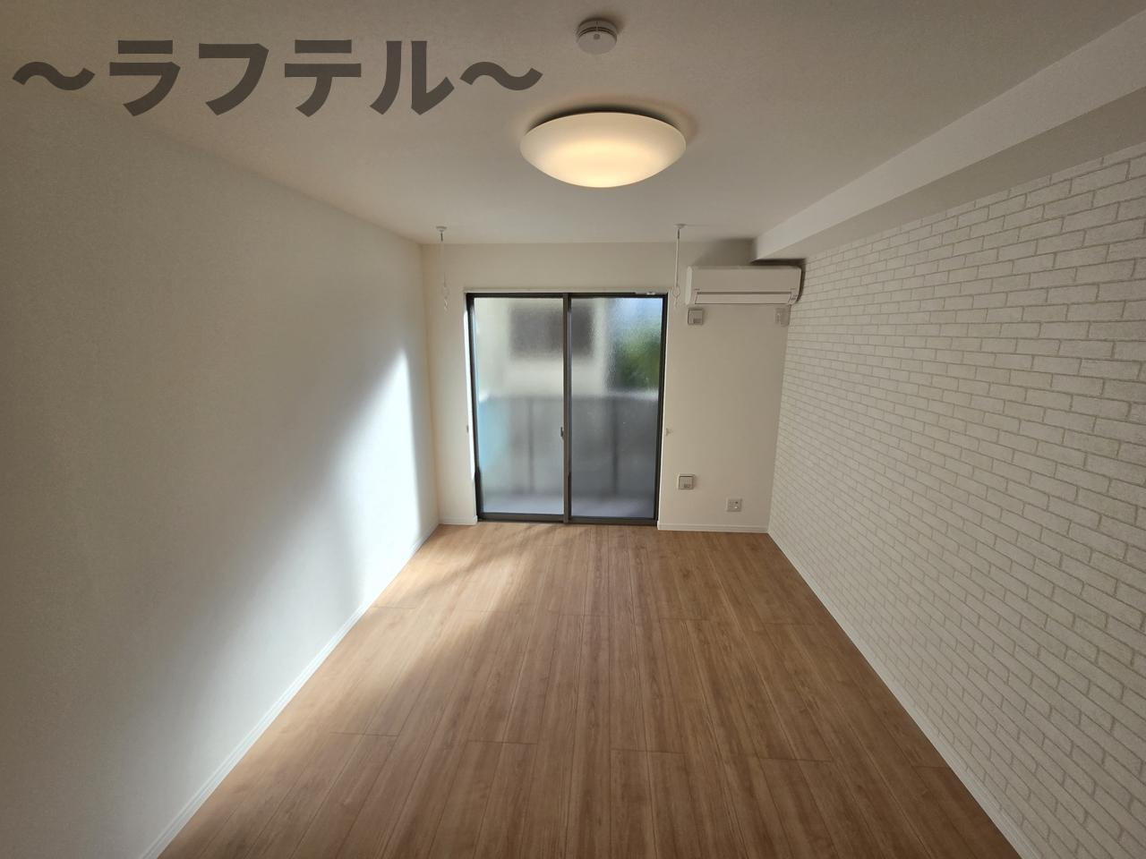 キャメル西所沢プレミアの洋室