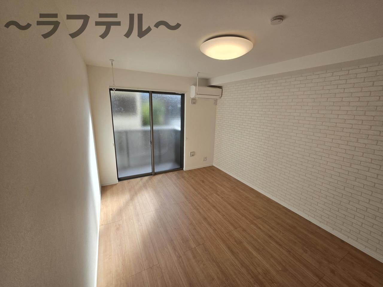 キャメル西所沢プレミアの洋室