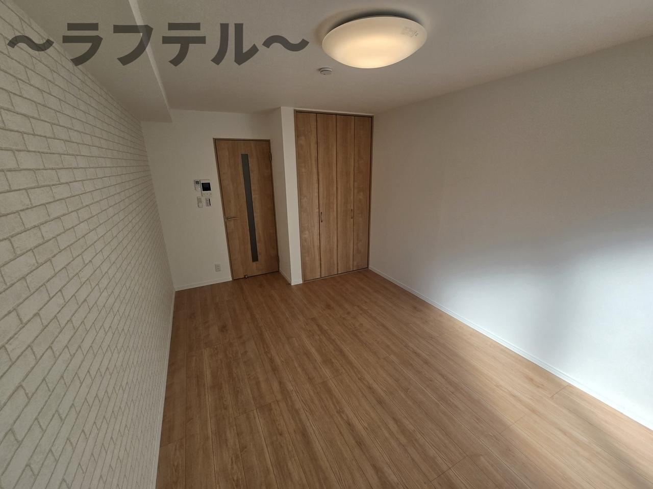 キャメル西所沢プレミアの洋室
