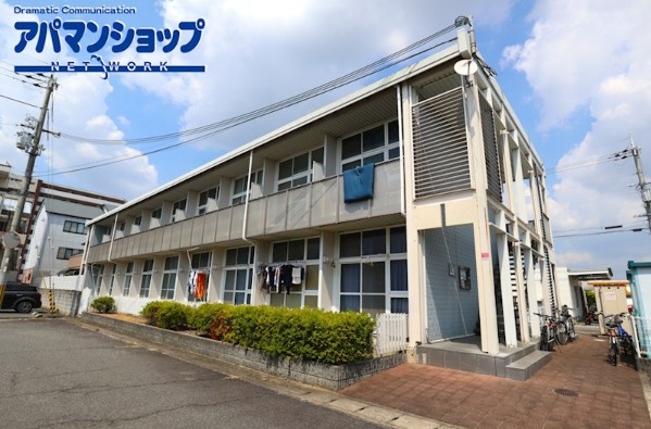 レオパレス冨田Ⅲの外観