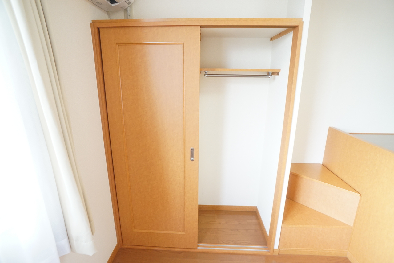 レオパレスオアシスの収納