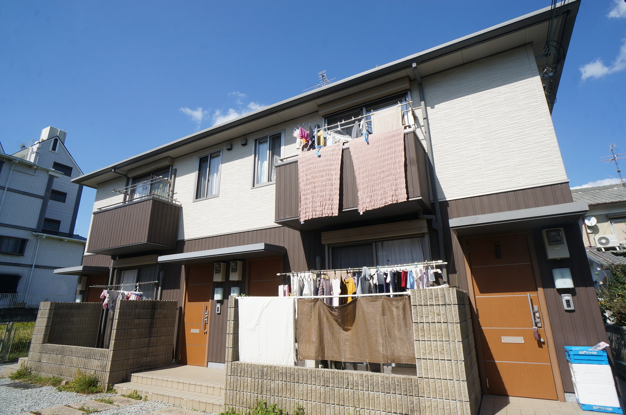 アルティ逢坂Ａのエントランス
