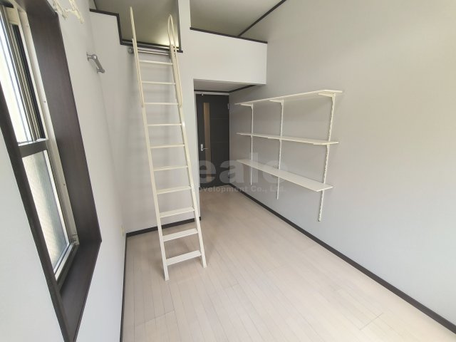 杉並区松庵２丁目のアパートの洋室