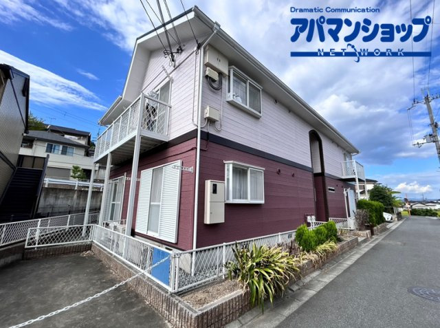 カサベルデ学園前の外観