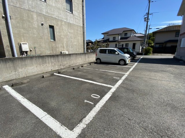 カサベルデ学園前の駐車場