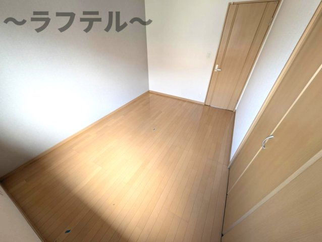 ルーヴル秋津Aの寝室|別部屋イメージ写真