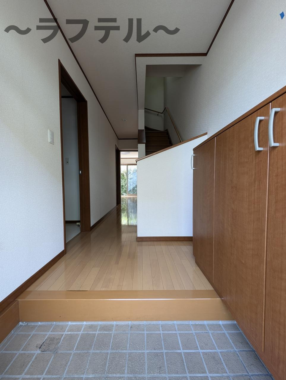 ルーヴル秋津Aの玄関|別部屋イメージ写真