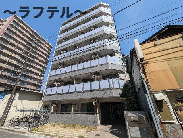 ヒルズ東町の外観