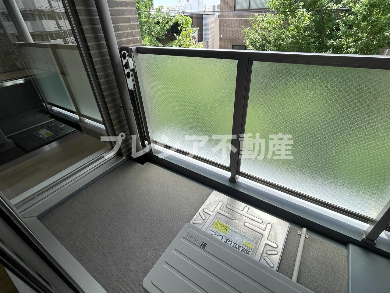 ソリューション甲子園のバルコニー