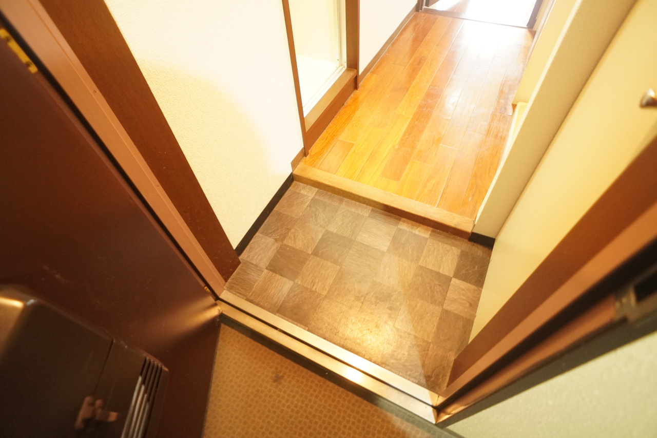 シティパレス富雄北の玄関