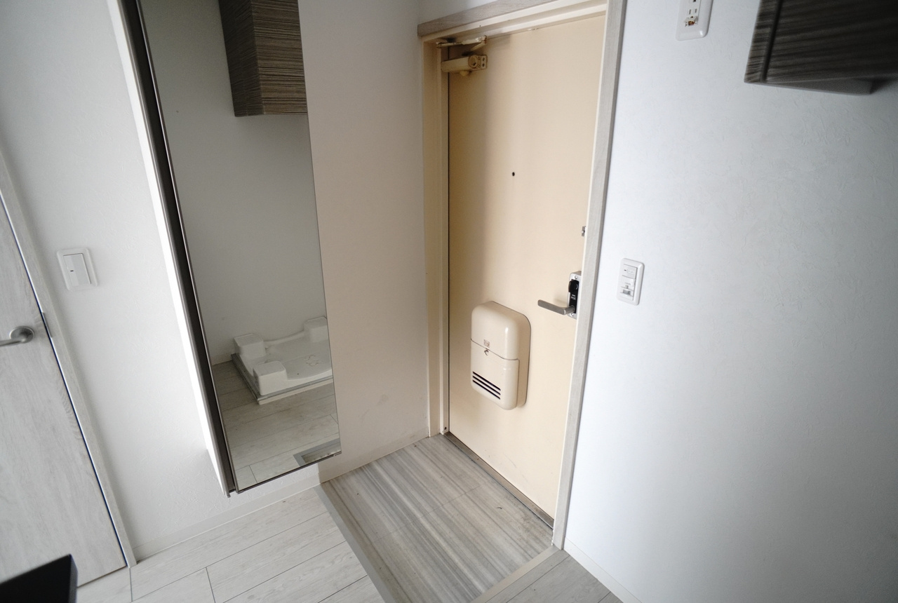 ドムール佐保川の玄関
