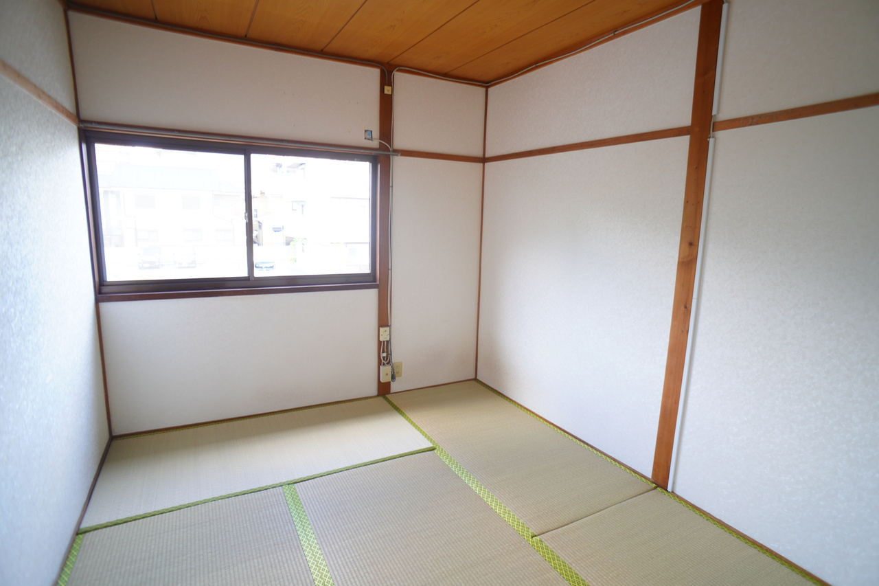三条三和ハイツの和室