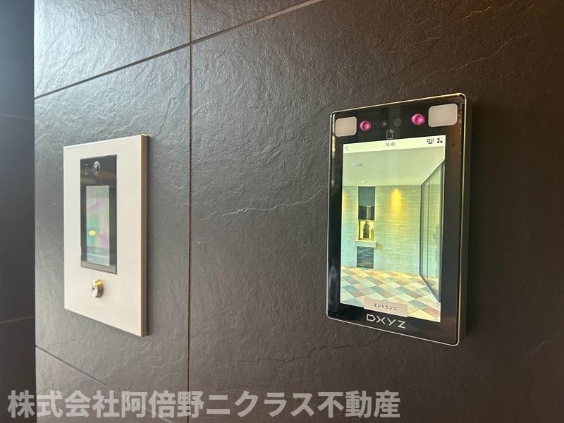 セイワパレス美章園駅前のエントランス