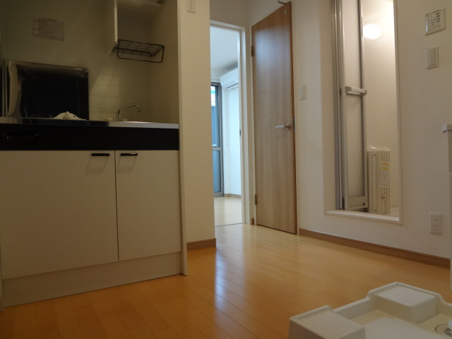 ラミアアルテの内装|別号室の参考写真です。