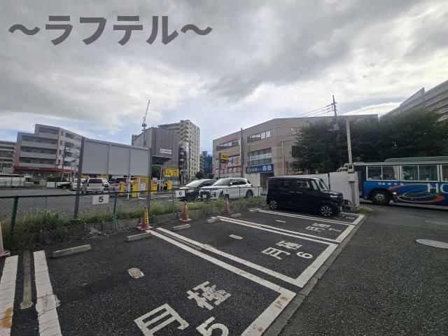 入間市駅前ビルの周辺