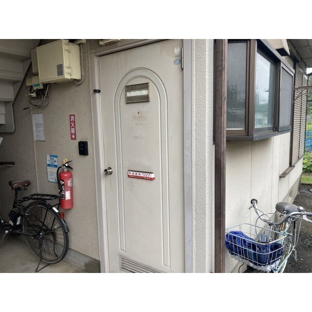 サンリバーＫの玄関|収納もある玄関です
