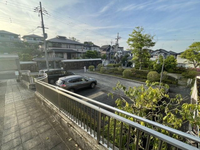 HILL CRESTあやめ池の駐車場