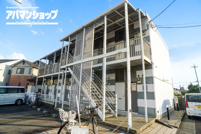 レオパレストミタⅡの外観
