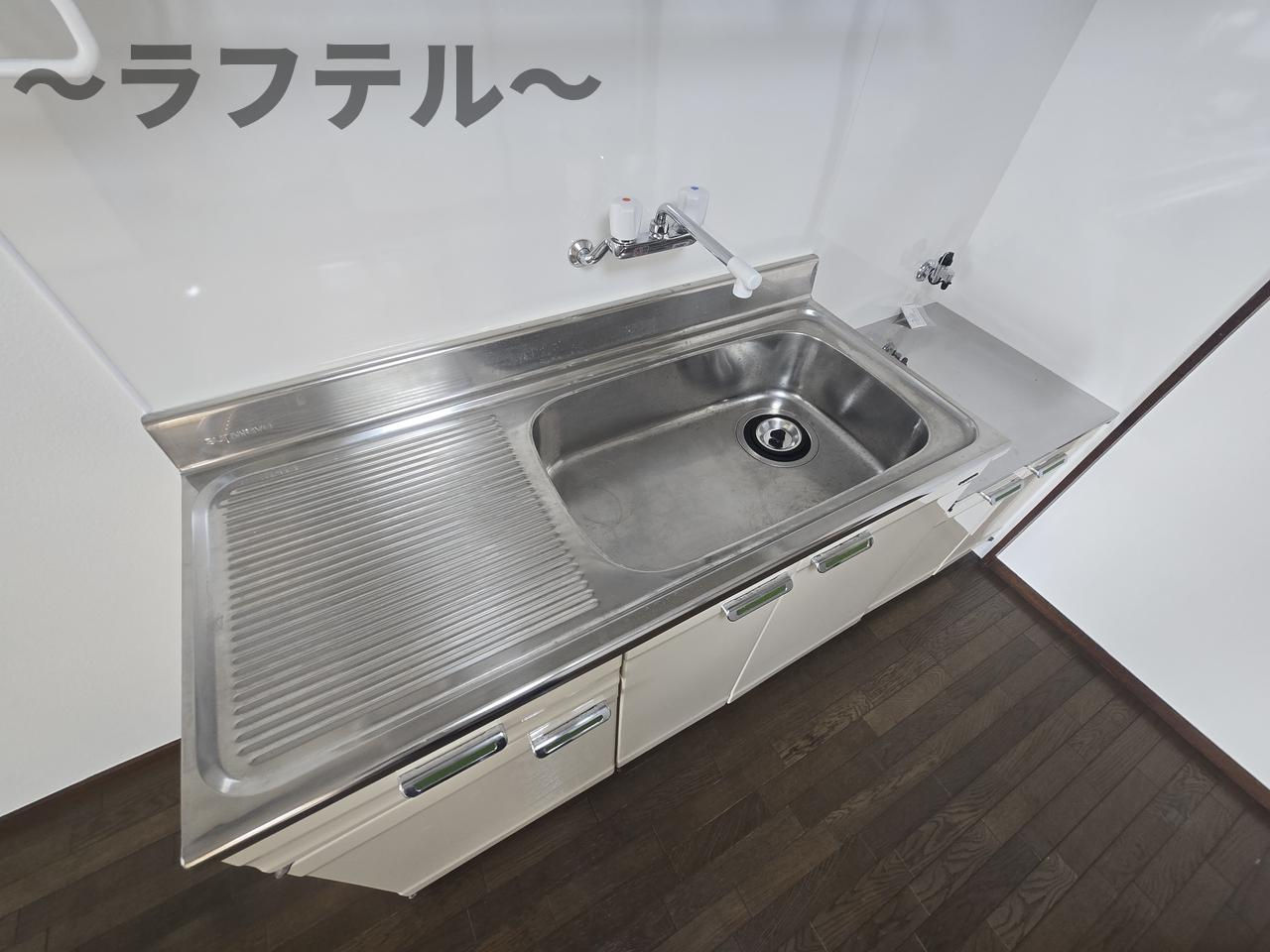 所沢コーポラスA棟のキッチン