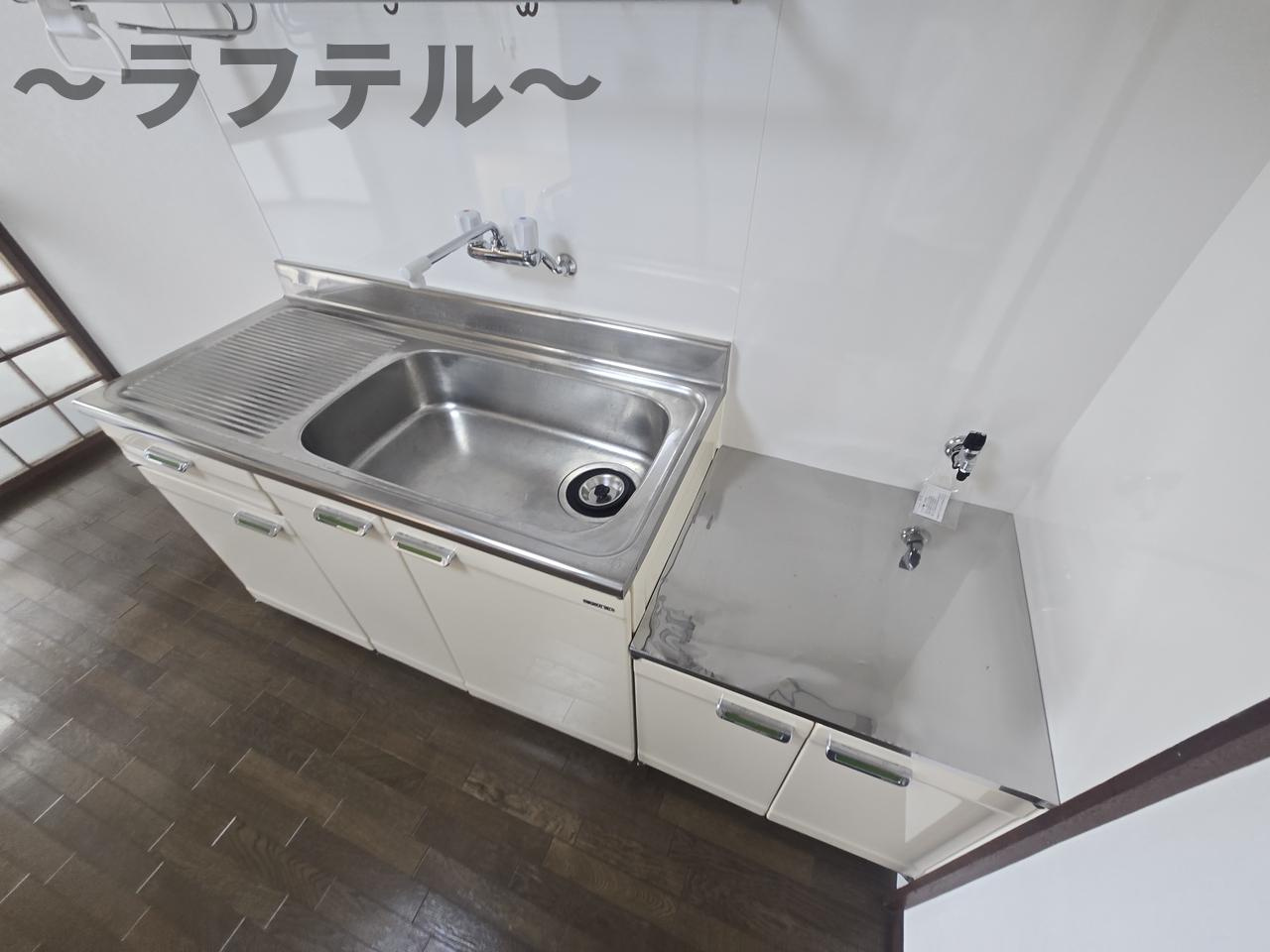 所沢コーポラスA棟のキッチン