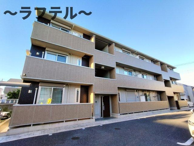 ブラウフォーゲルAの外観