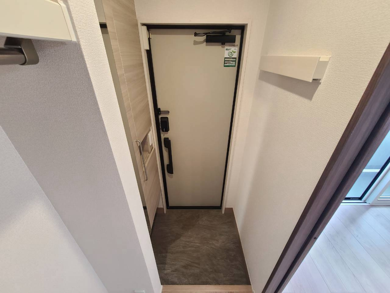 グランヴェール西ノ京の玄関