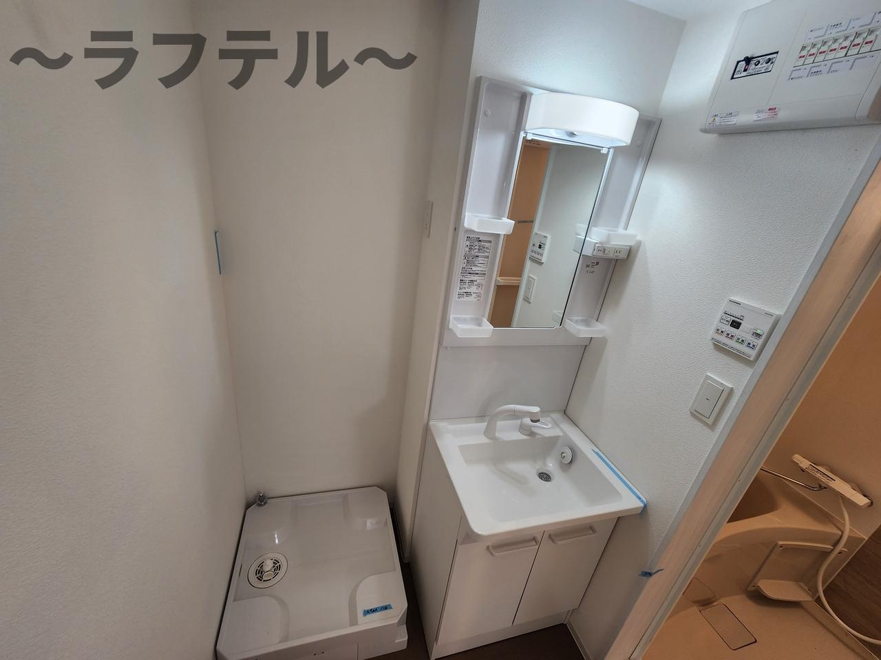 ジーメゾン新狭山カームの洗面所