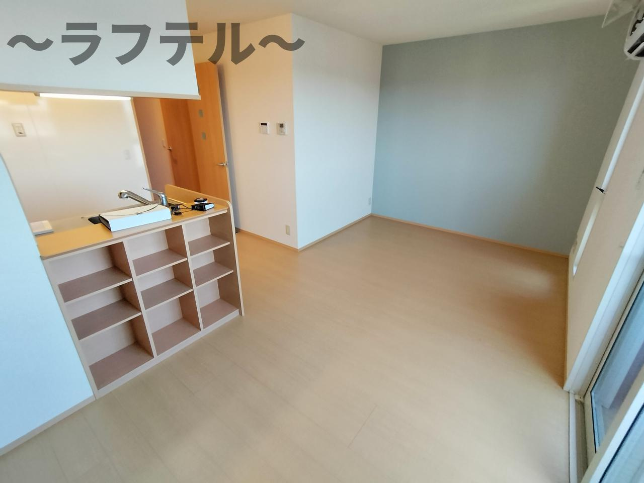 シャトレー明神の居間・リビング|別部屋イメージ写真