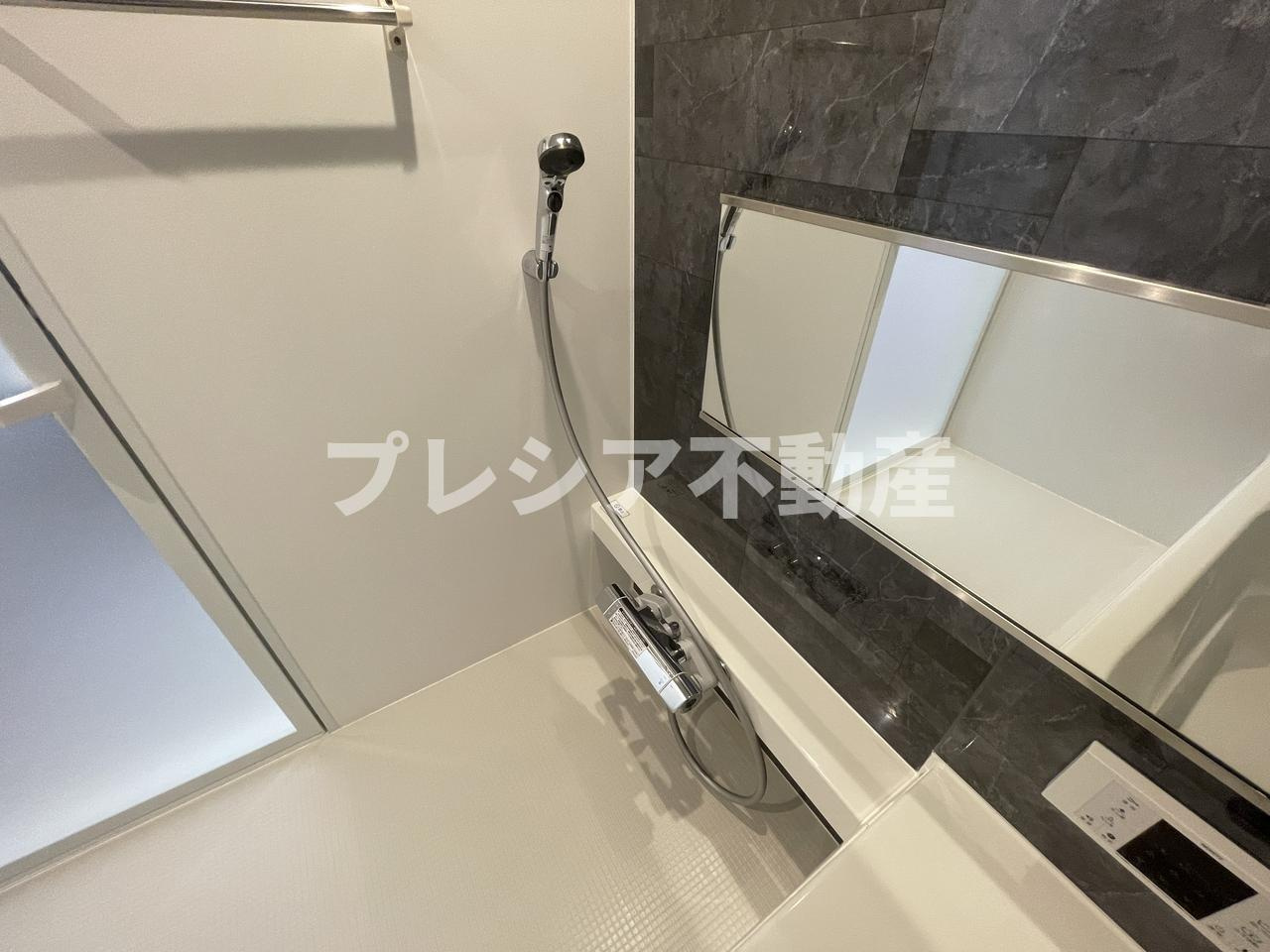 D-ROOM甲子園口の浴室