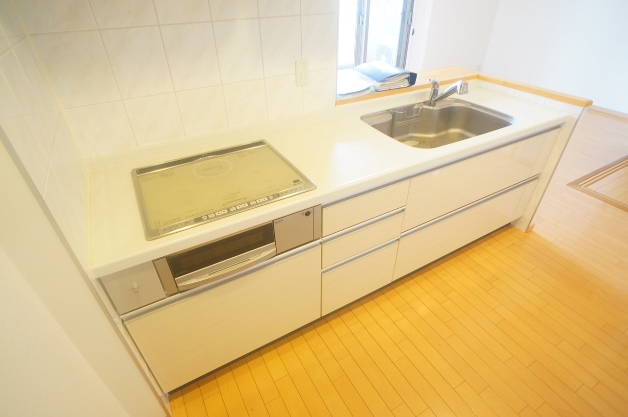 サンクタス・リビオ学園大和　花のまちのキッチン