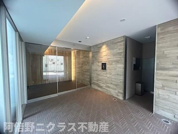 アーバンパーク田辺のエントランス