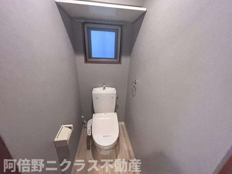 MiYo87天下茶屋のトイレ|内装は別部屋の参考写真です。
