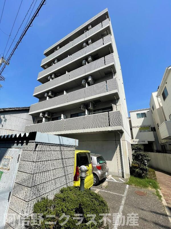 フォレスト今里のエントランス