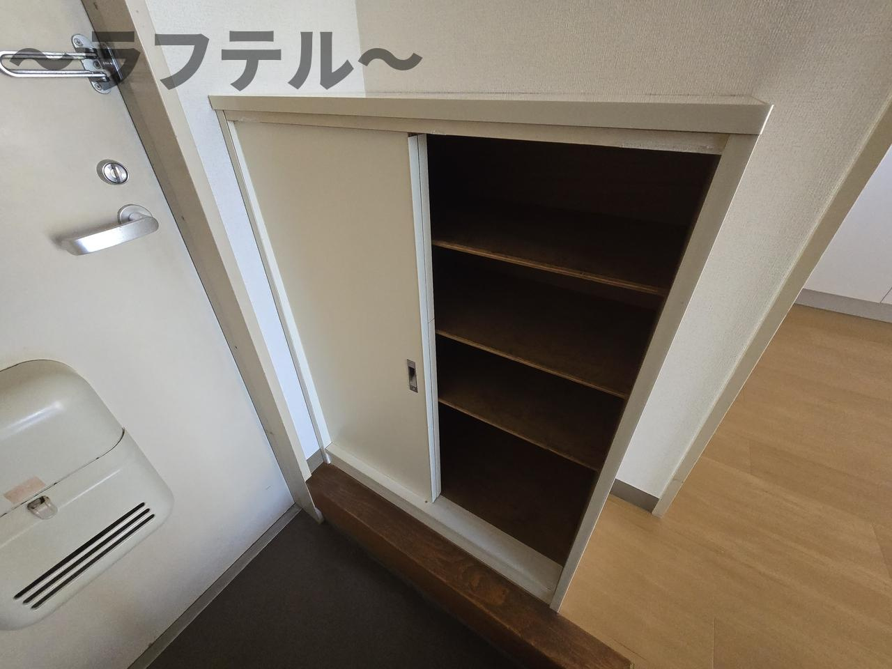 狭山市大字水野のアパートの収納