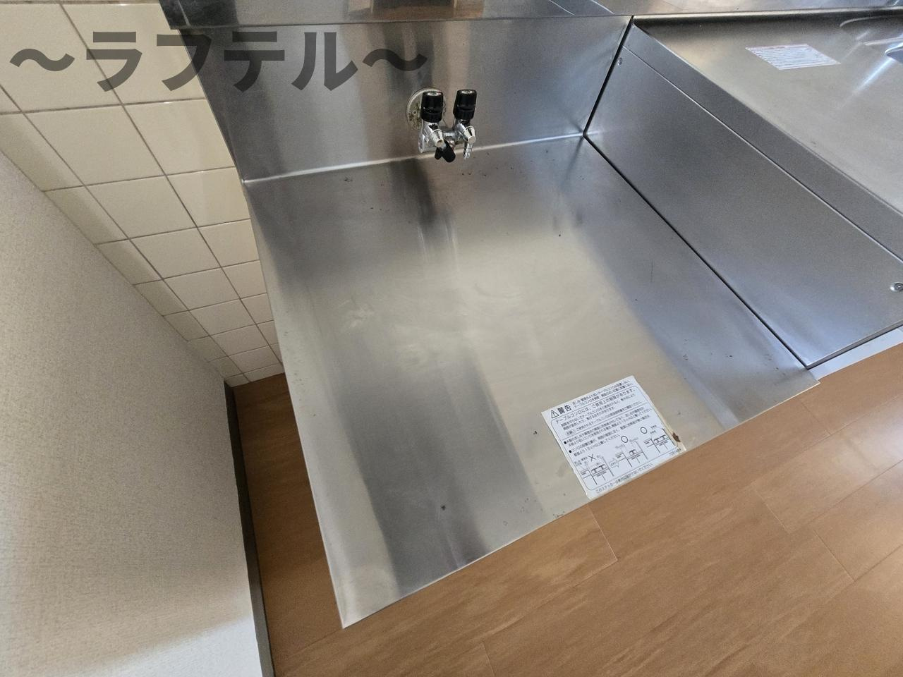 狭山市大字水野のアパートのキッチン