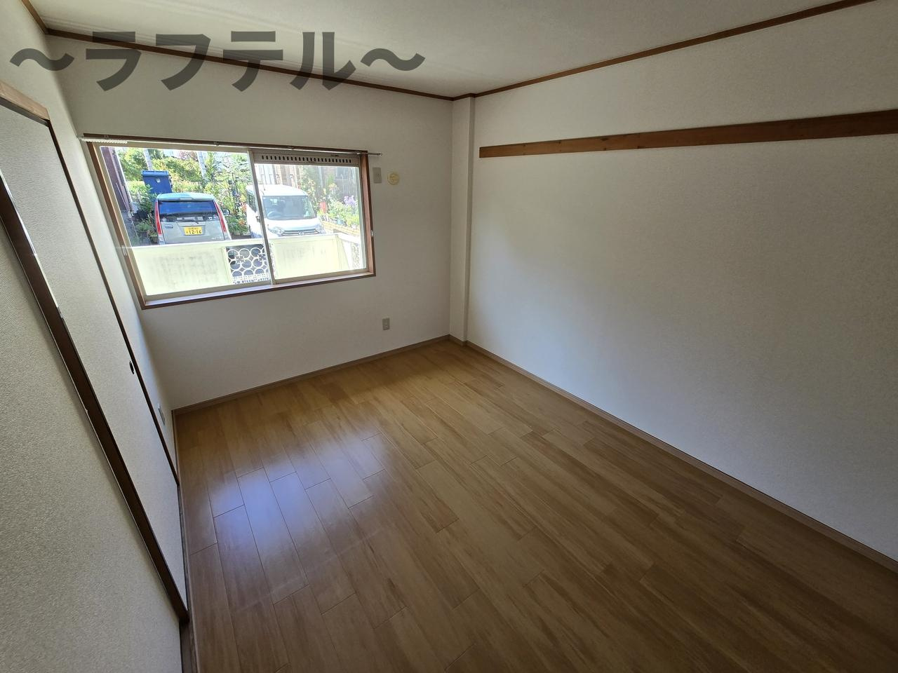 狭山市大字水野のアパートの洋室