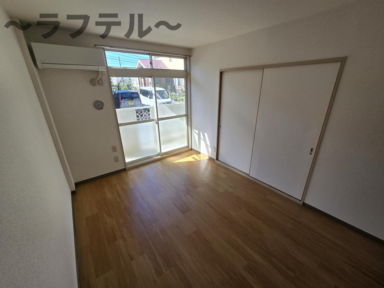 狭山市大字水野のアパートの洋室