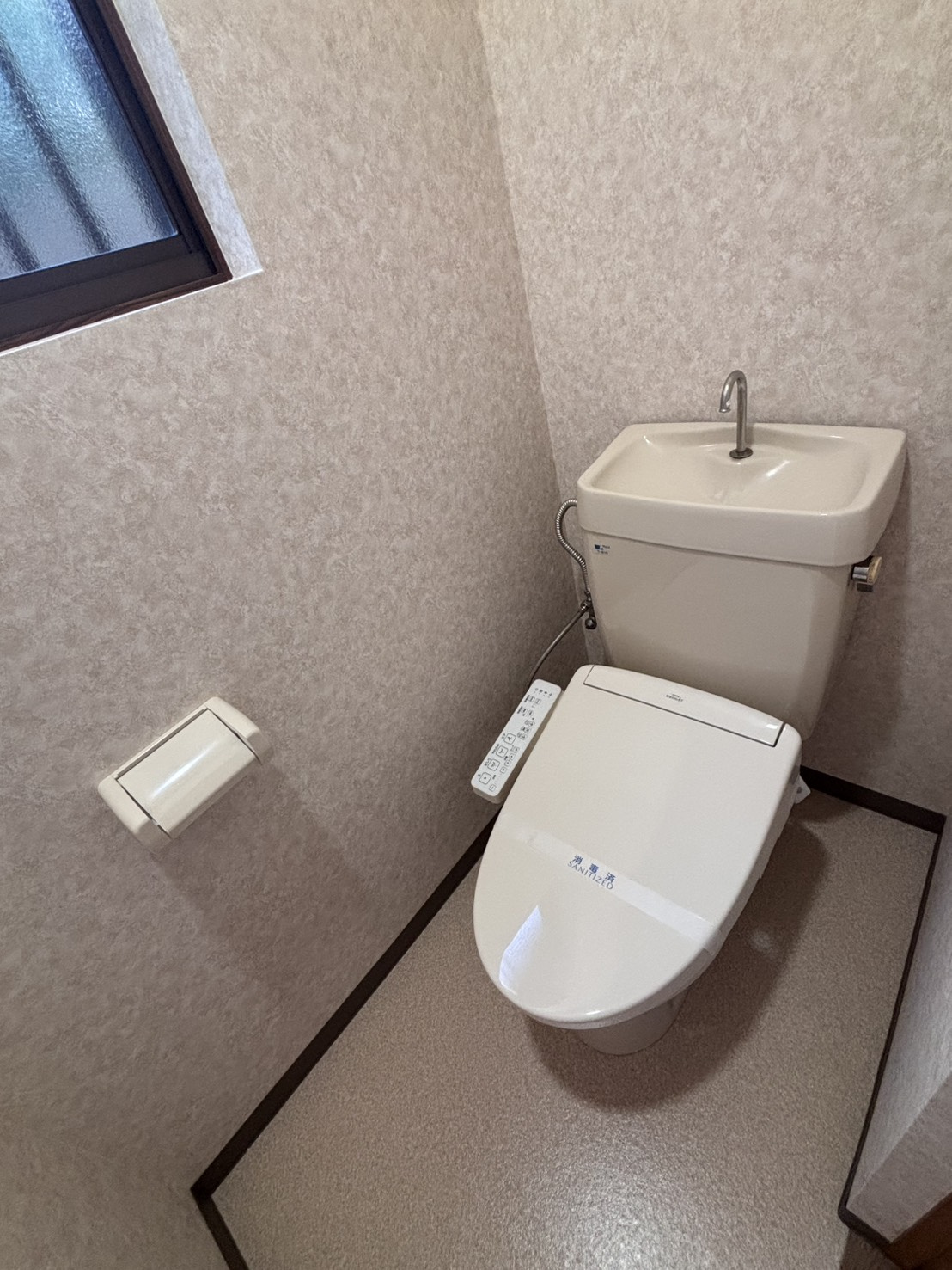 西五百住町　貸家のトイレ