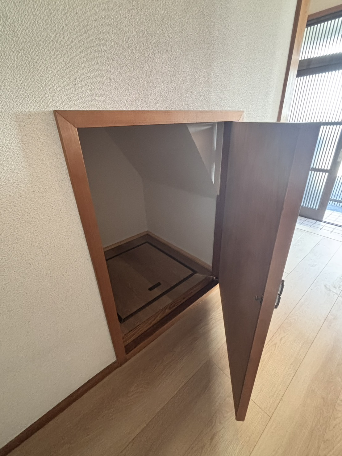 西五百住町　貸家の収納