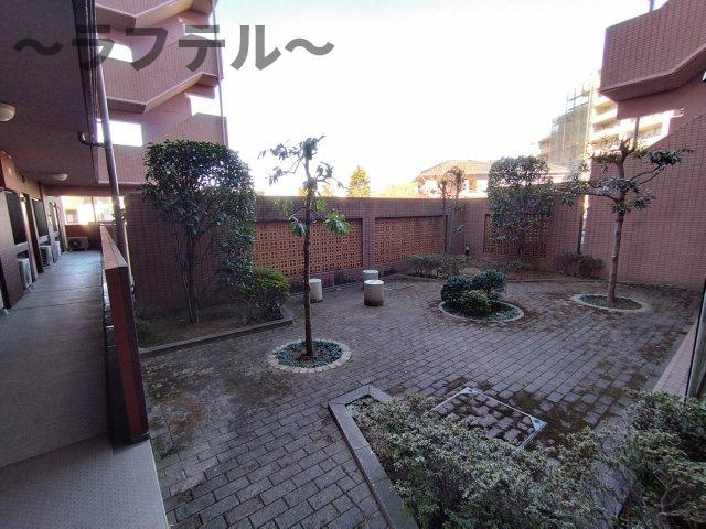 ブリランテけやき台の周辺