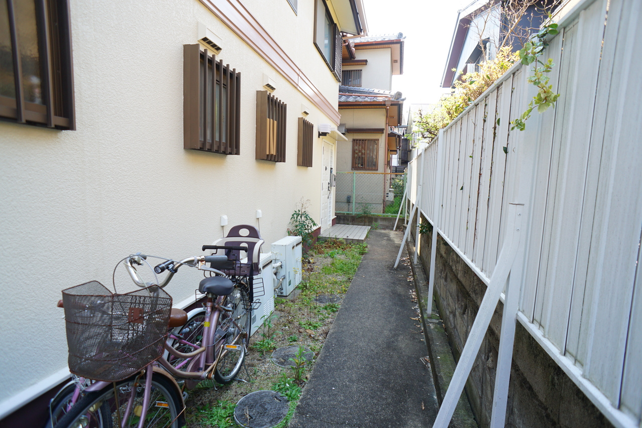 メゾンド新町のエントランス