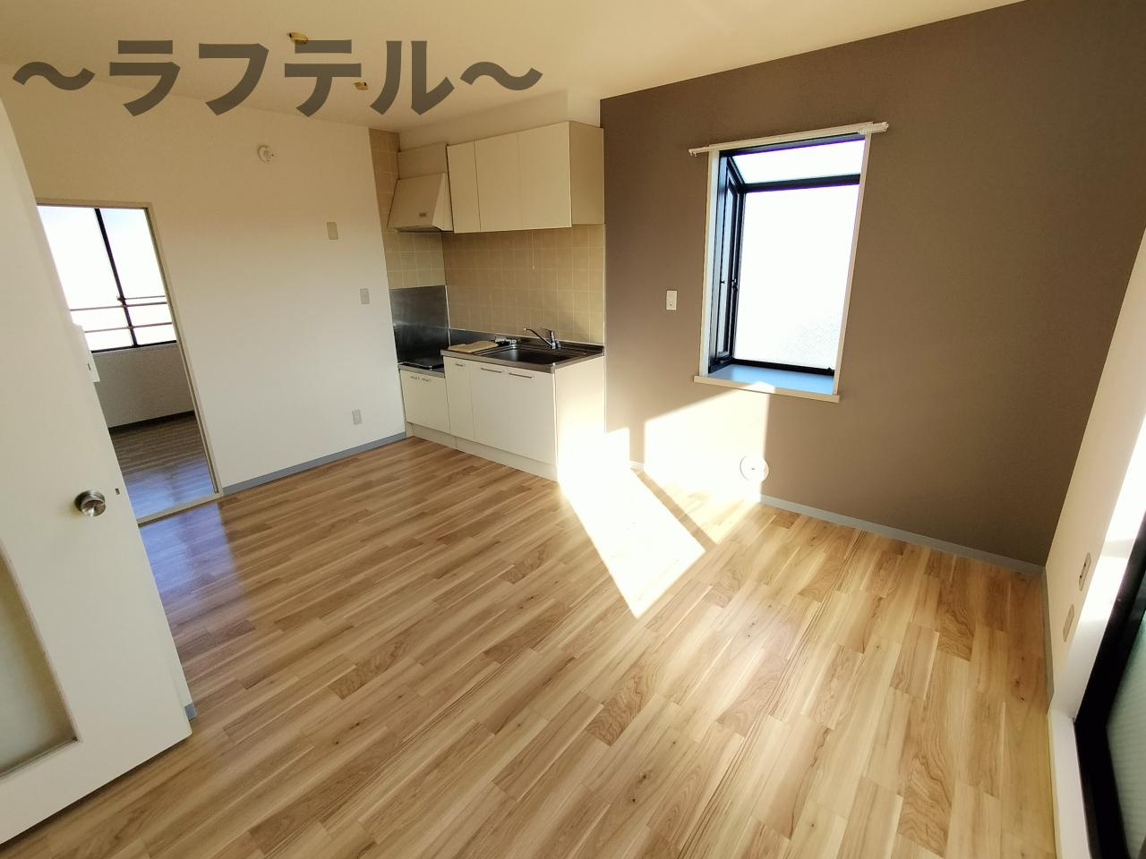 セントビラ92Bの居間・リビング|別部屋イメージ写真