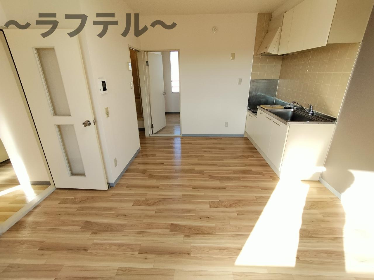 セントビラ92Bの居間・リビング|別部屋イメージ写真
