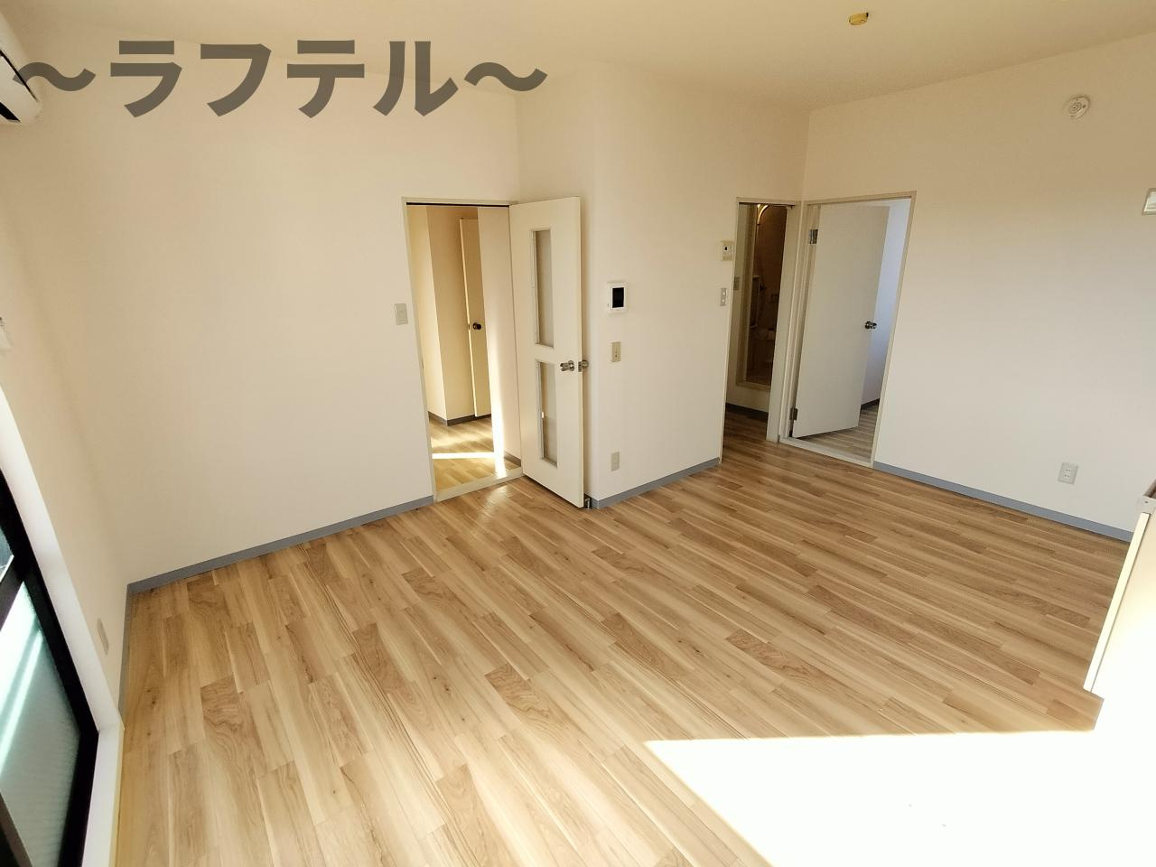 セントビラ92Bの居間・リビング|別部屋イメージ写真