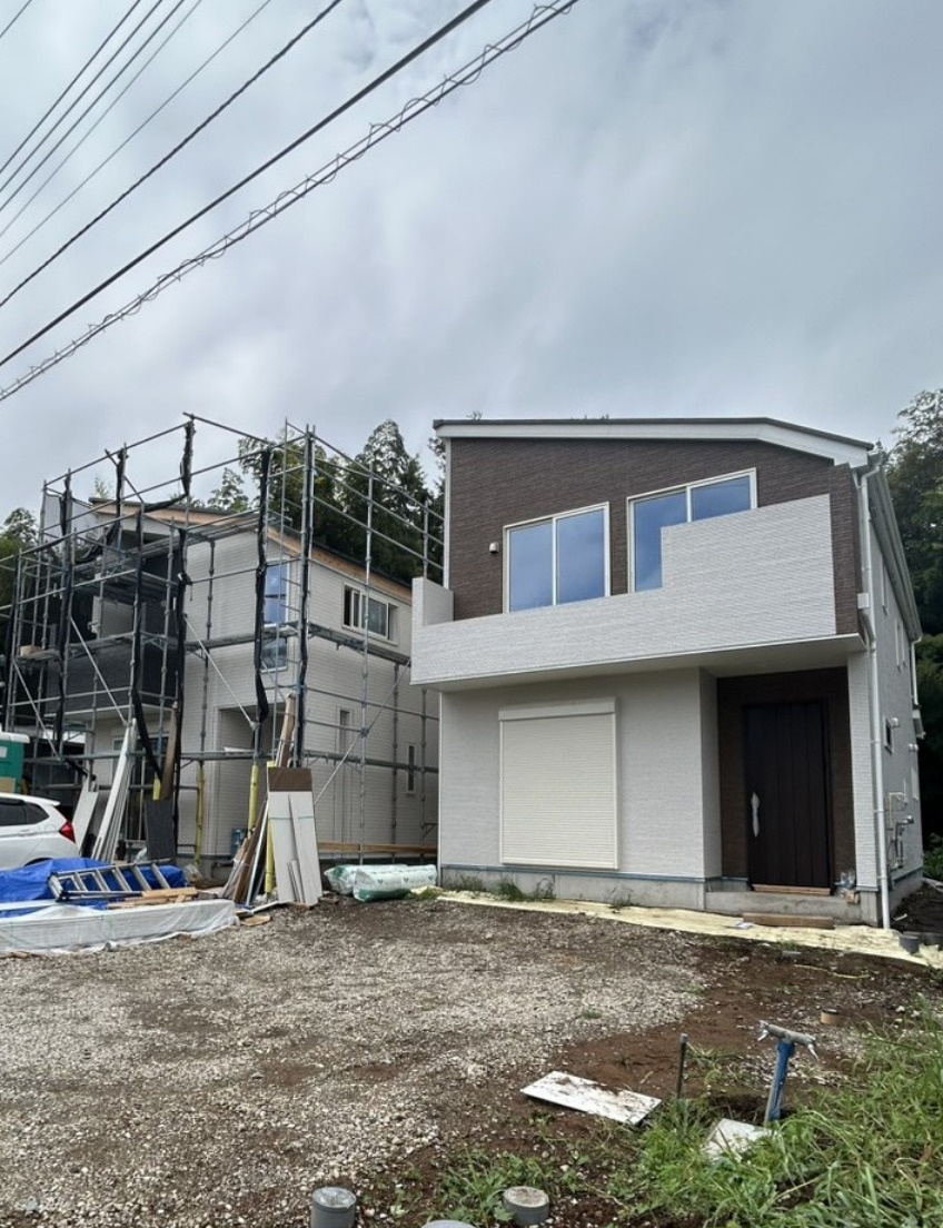 横浜市瀬谷区阿久和南2丁目 新築戸建て【仲介手数料無料】カースペース3台の外観