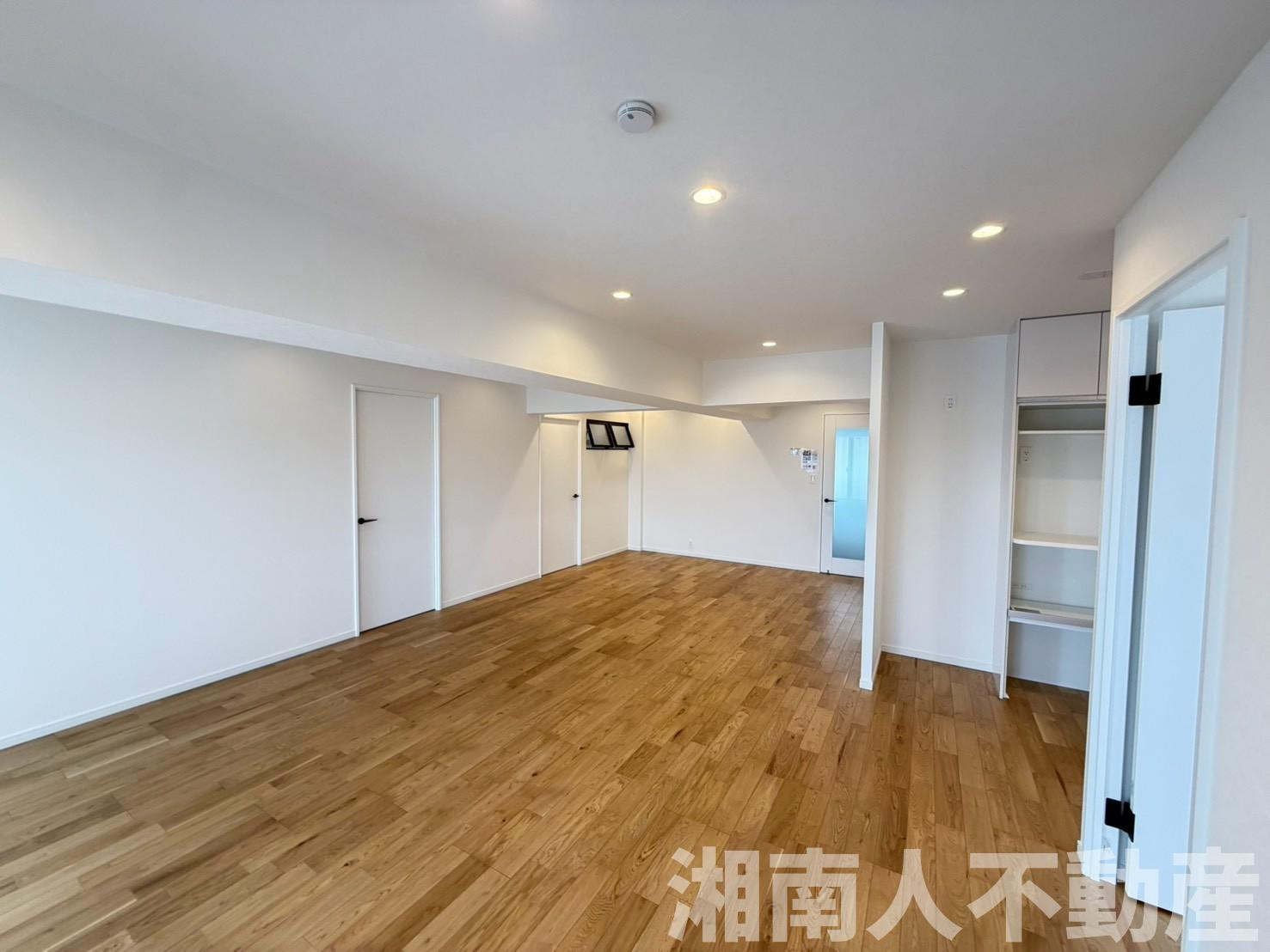 マンション茅ヶ崎の居間・リビング|こちらの居間で趣味の時間をお楽しみください