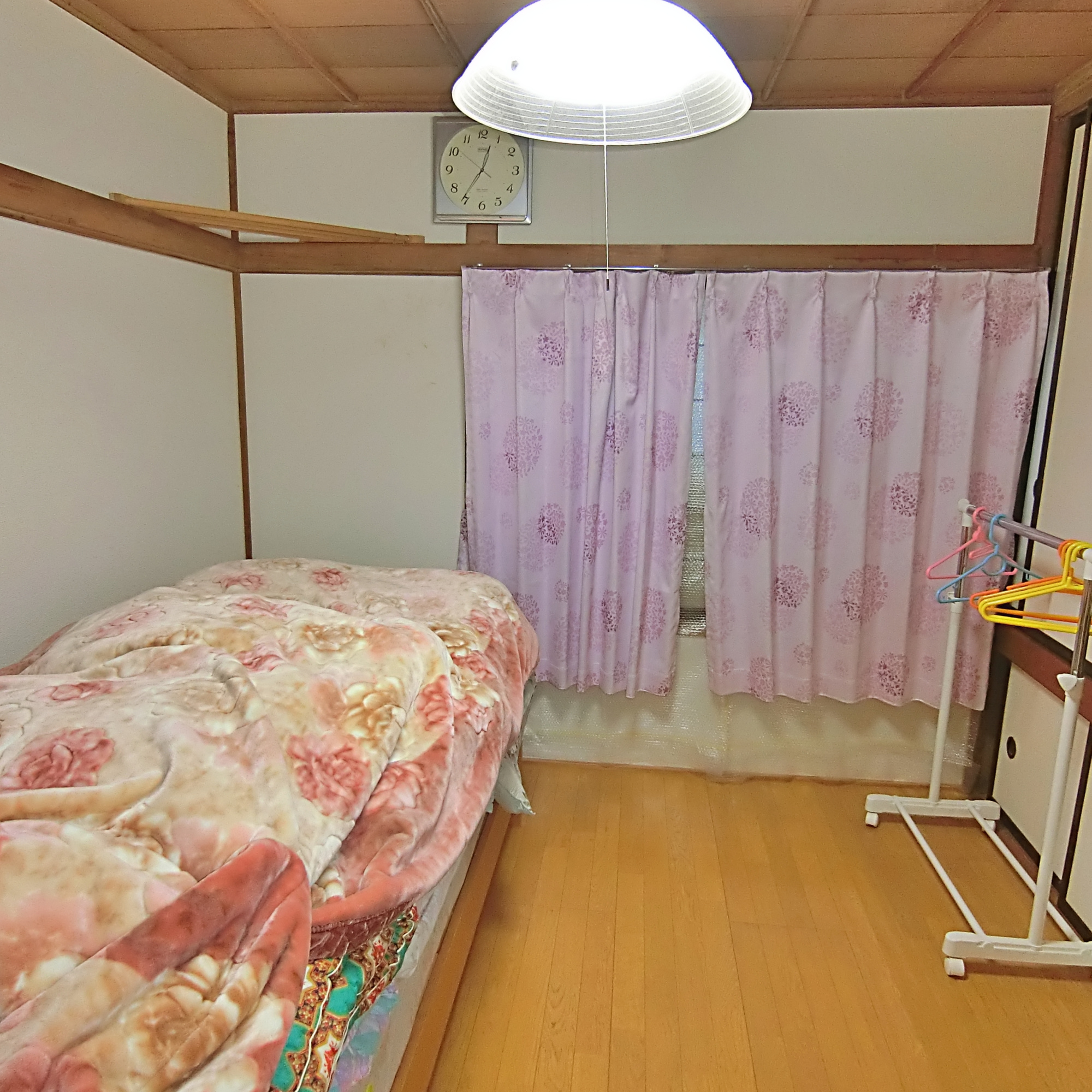 室蘭市天神町20-3　中古住宅の洋室