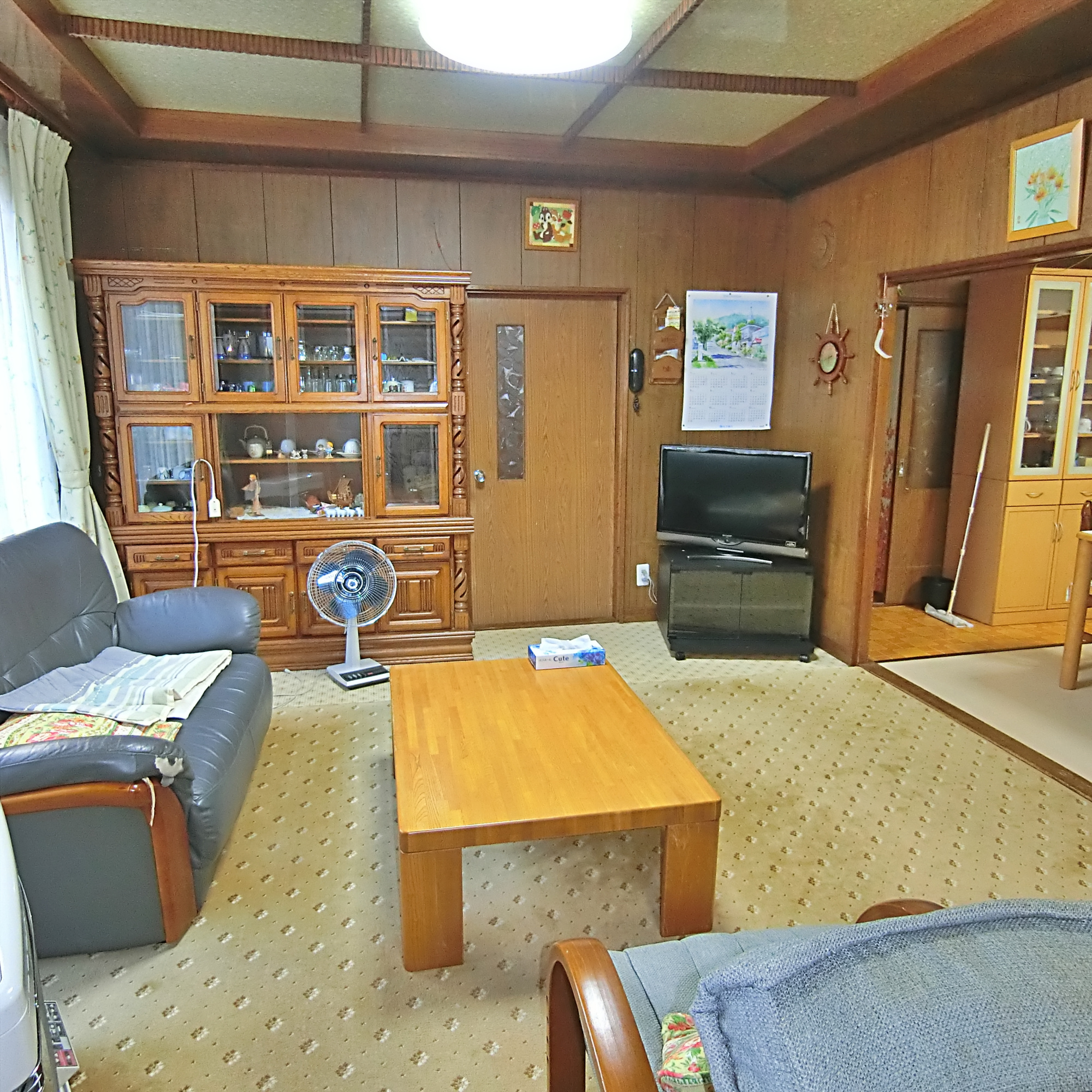 室蘭市天神町20-3　中古住宅の居間・リビング