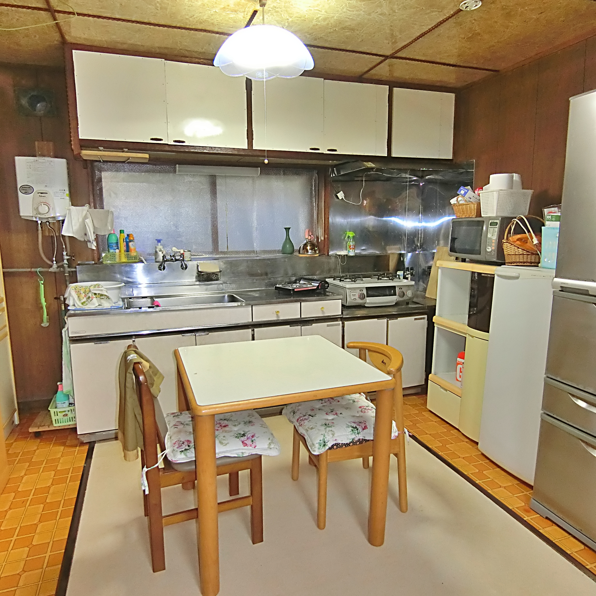 室蘭市天神町20-3　中古住宅のキッチン