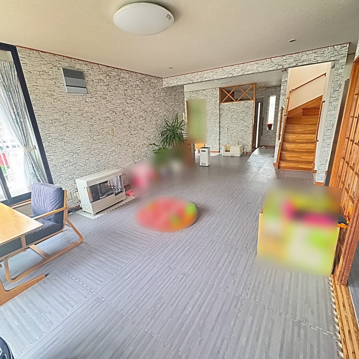 室蘭市柏木町51-5　中古住宅の居間・リビング